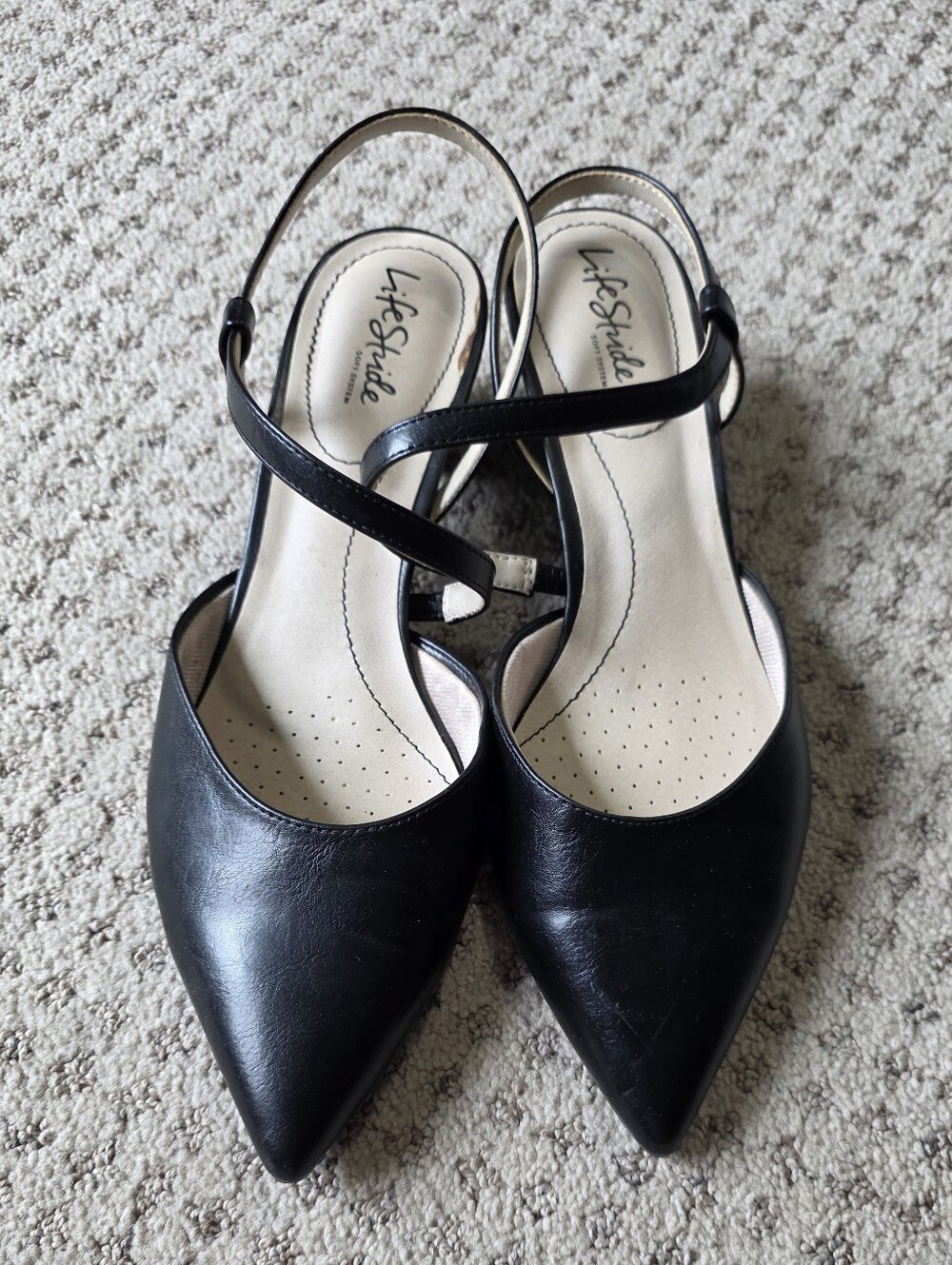 Life Stride Black Pointed Toe Slingback Heels